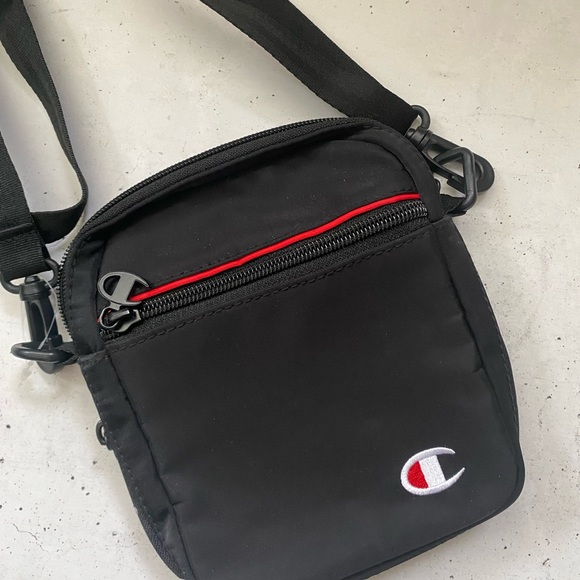 Champion Cross Body Bag - Picture 2 of 3